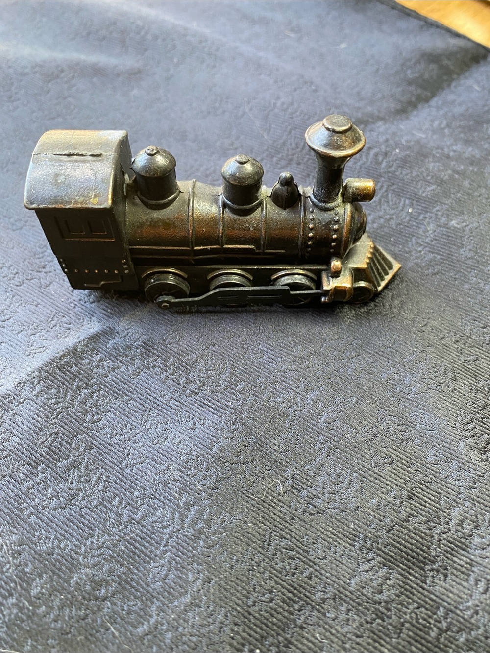 Vintage Brass Tone Die-Cast Metal Steam Locomotive Pencil Sharpener